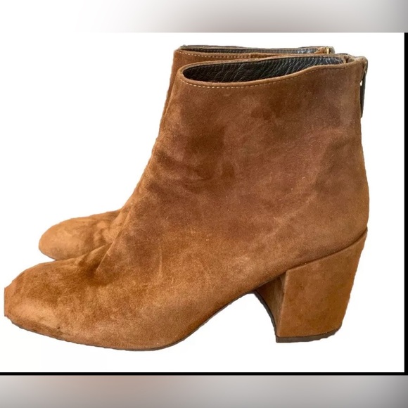 Stuart Weitzman Women's Camel Tan Suede Ankle Heel Bootie Boot Shoe 12M Designer - Picture 2 of 16